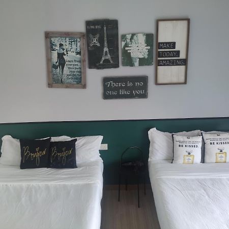 Symphony Suite @ The Wave Malacca Екстериор снимка