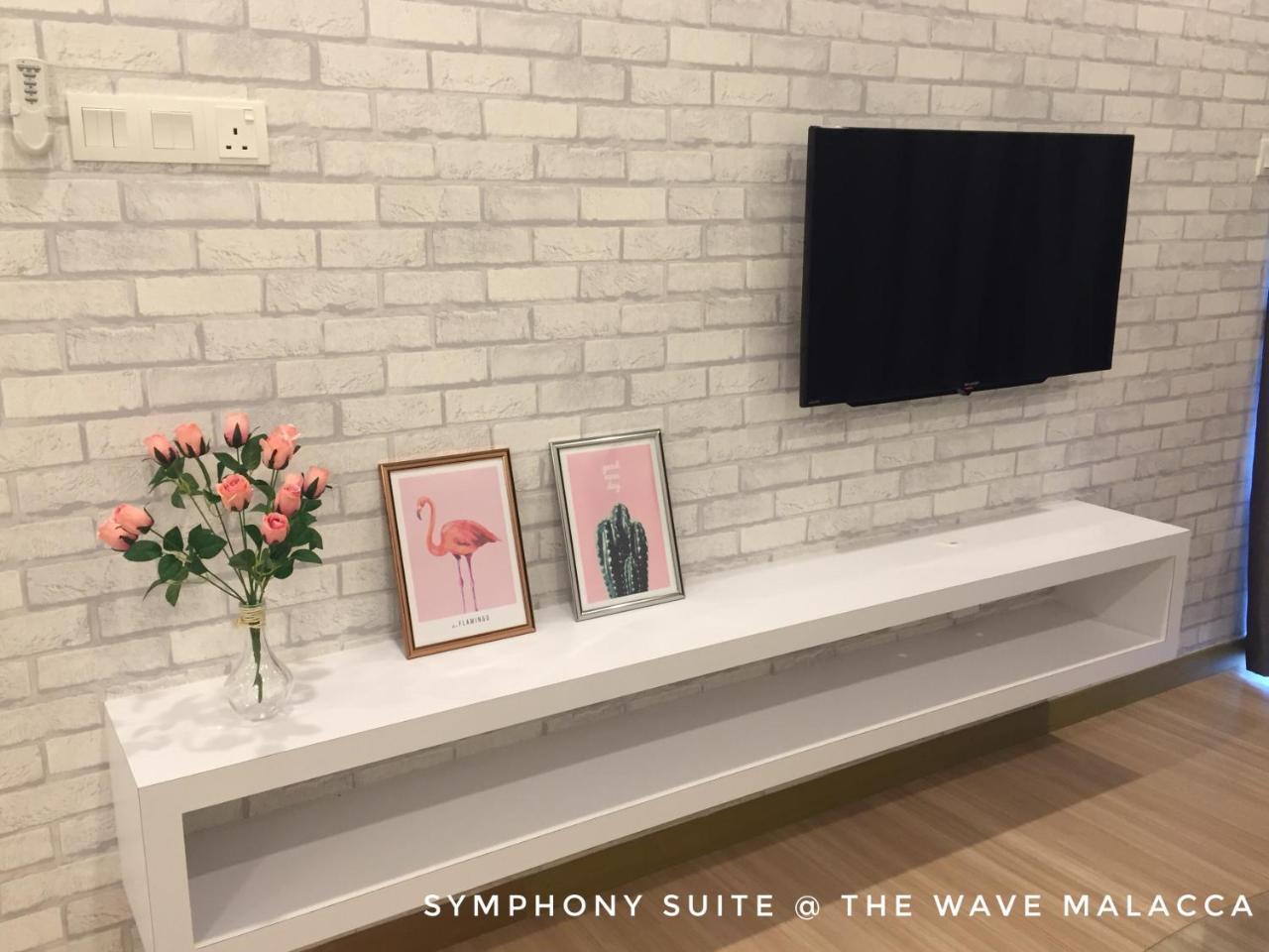 Symphony Suite @ The Wave Malacca Екстериор снимка